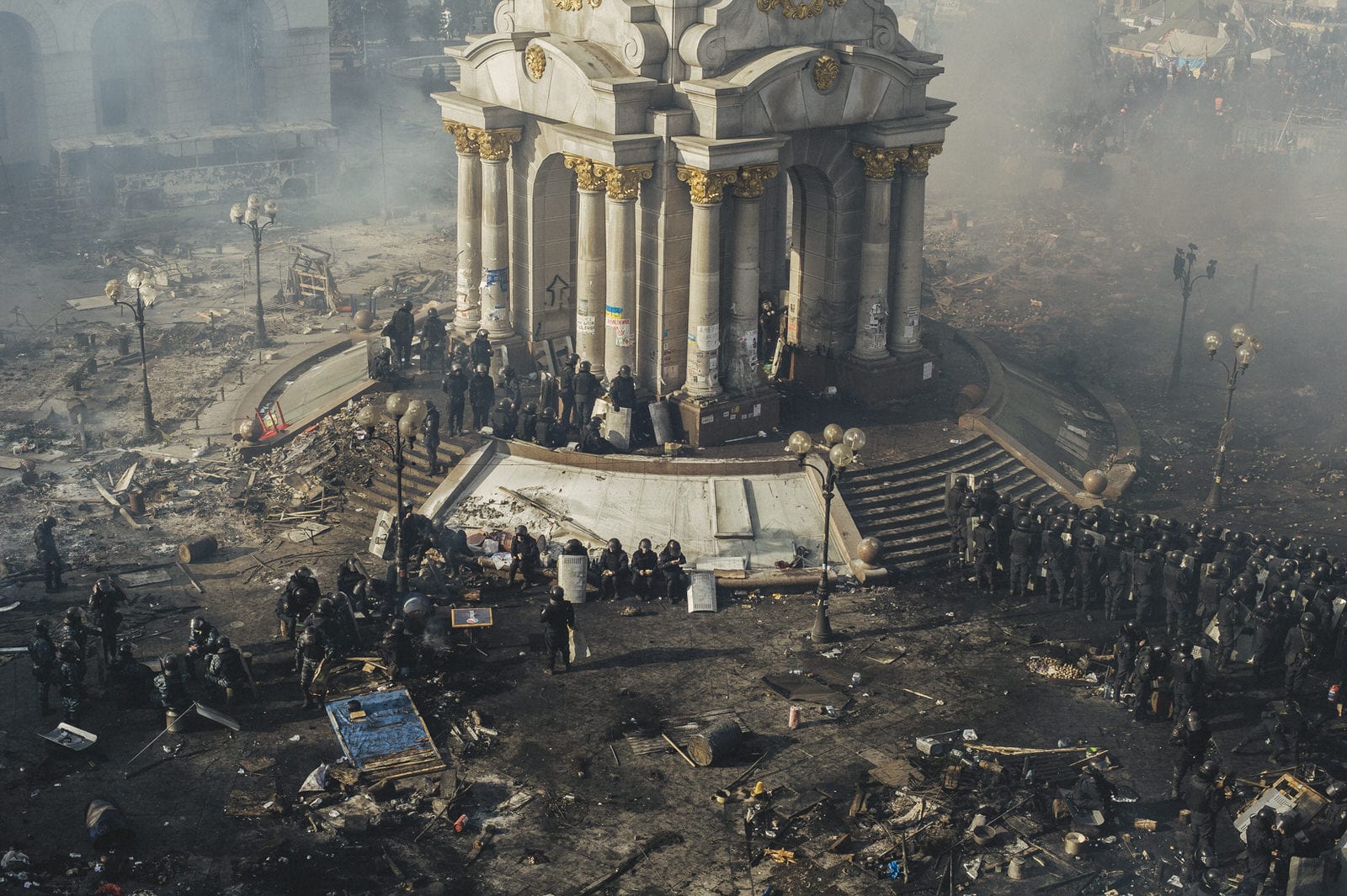 Police and riot police rest on Maidan after clashes in the centre. Kiev, 19th February 2014