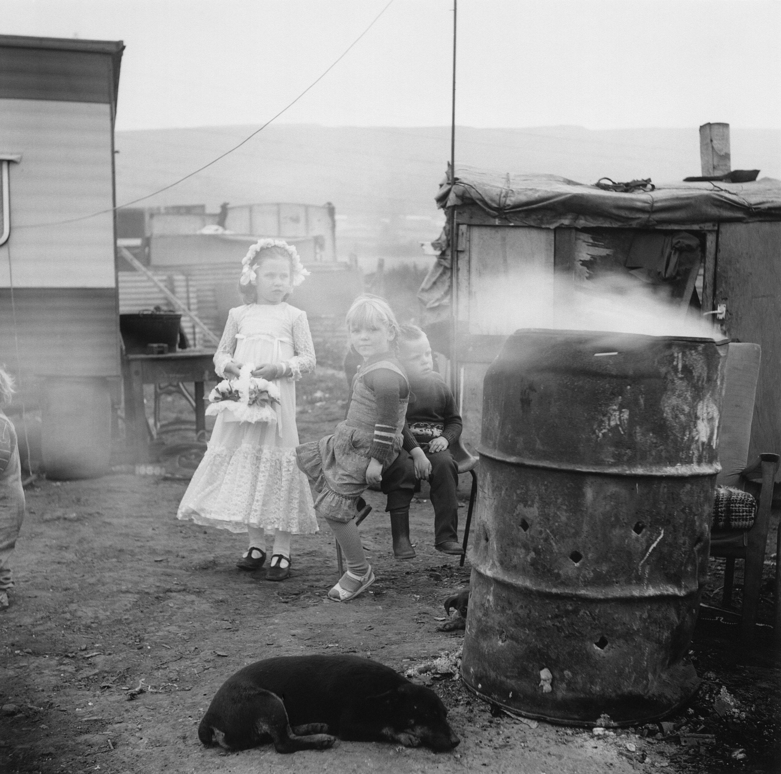 GB. Northern Ireland. Belfast. Gypsy bridesmaid on her sisters wedding day. 1986.