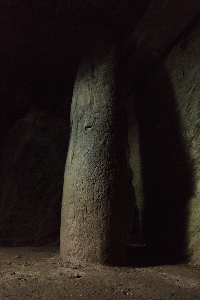 Standing Stone inside Bryn Celli Ddu © Jack Pidduck