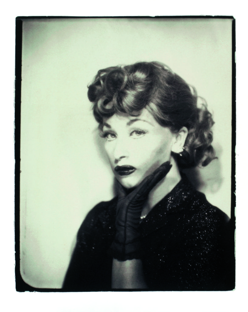 02_pressimage-feminist-avant-garde-l-cindy-sherman-untitled-lucy-1975-2001