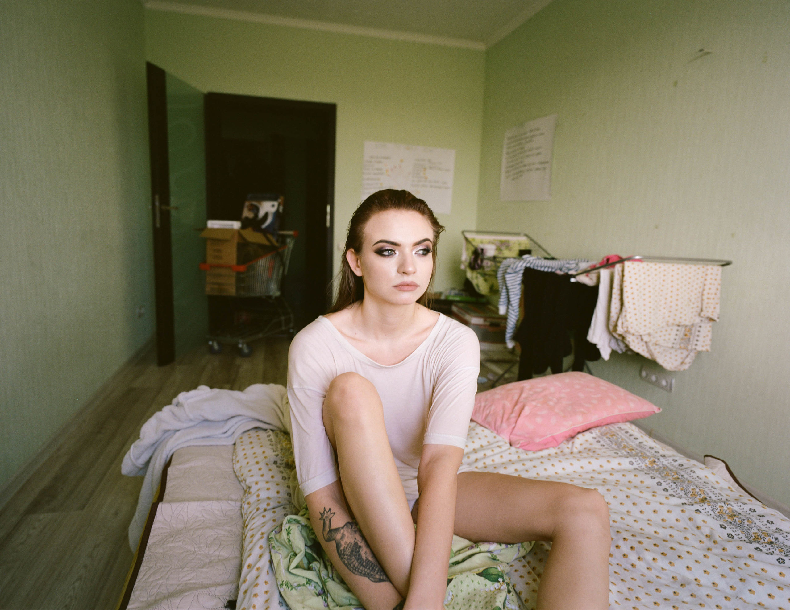 Ira Lupu captures the Ukrainian cam girls navigating the virtual gaze photo photo