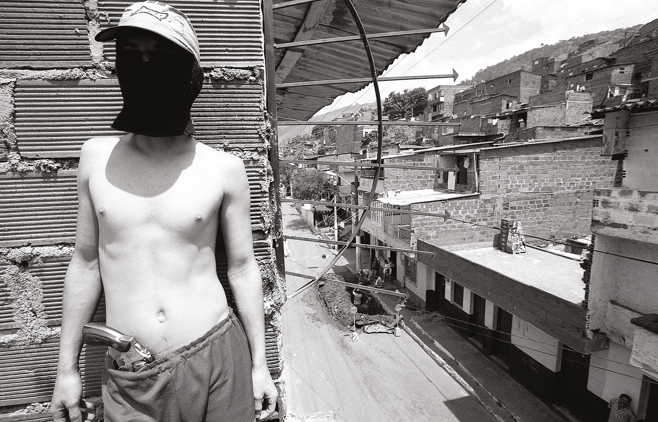 Las Milicias Populares del Pueblo y para el Pueblo in a Northeastern Comuna, Medellín - Colombia 1991 copy
