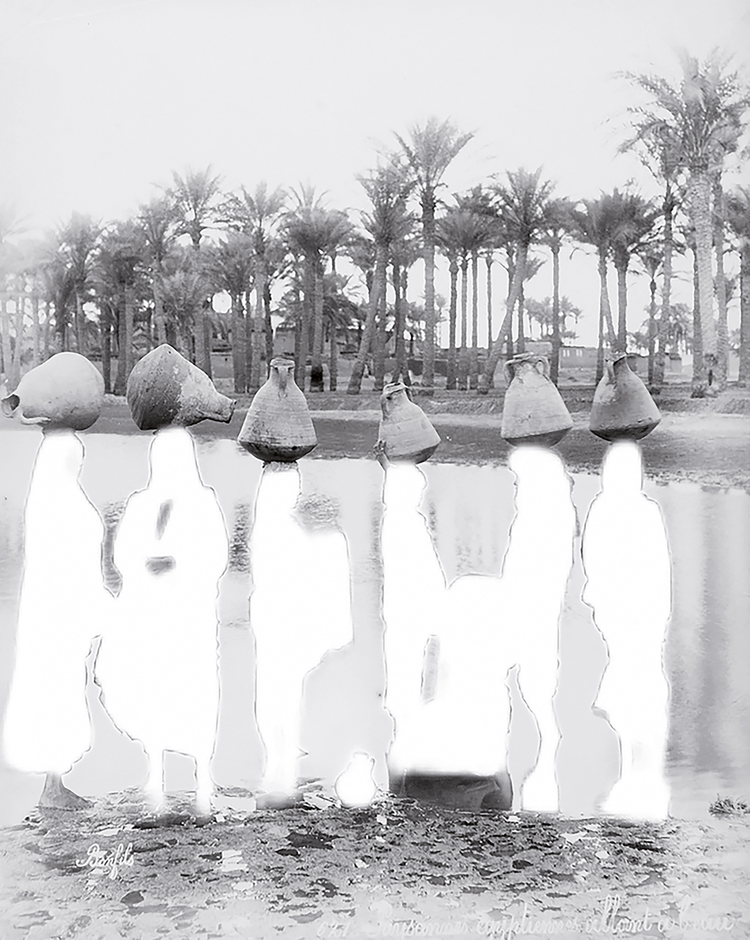 Paysannes egyptiense allant a l’eua