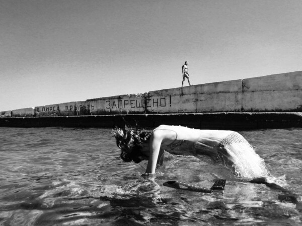 Anna's Back to Black