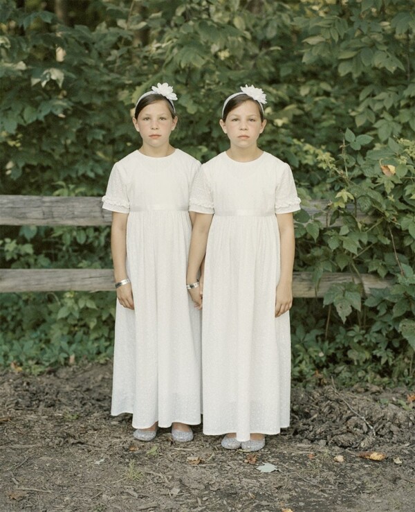 Young Amish Twins, Twinsburg, Ohio, USA