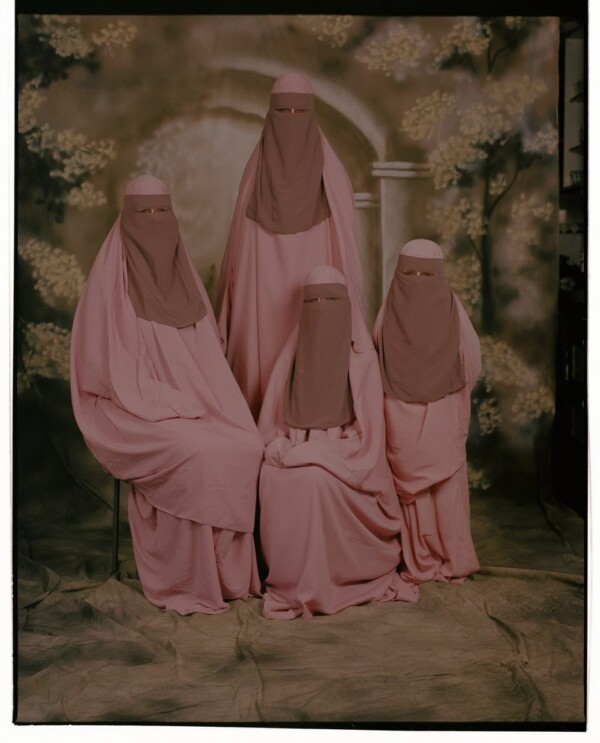 Pink Niqab, Normaal Doen