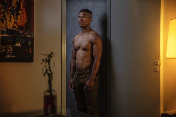 Wells From Venezuela - Buenos Aires, Argentina