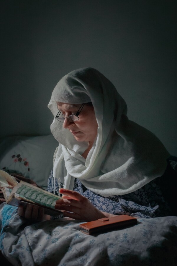 Mum reading the Quran