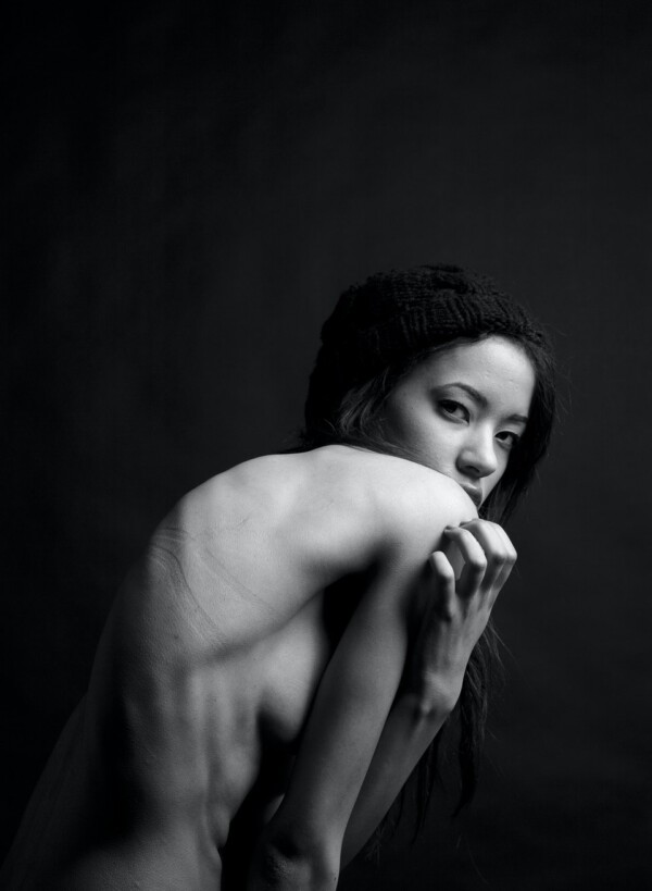 Pretty Girl With An Ugly Back